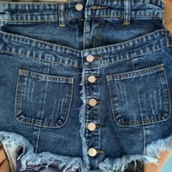 Distressed Frayed Denim Button Skorts - Picture 8 of 9